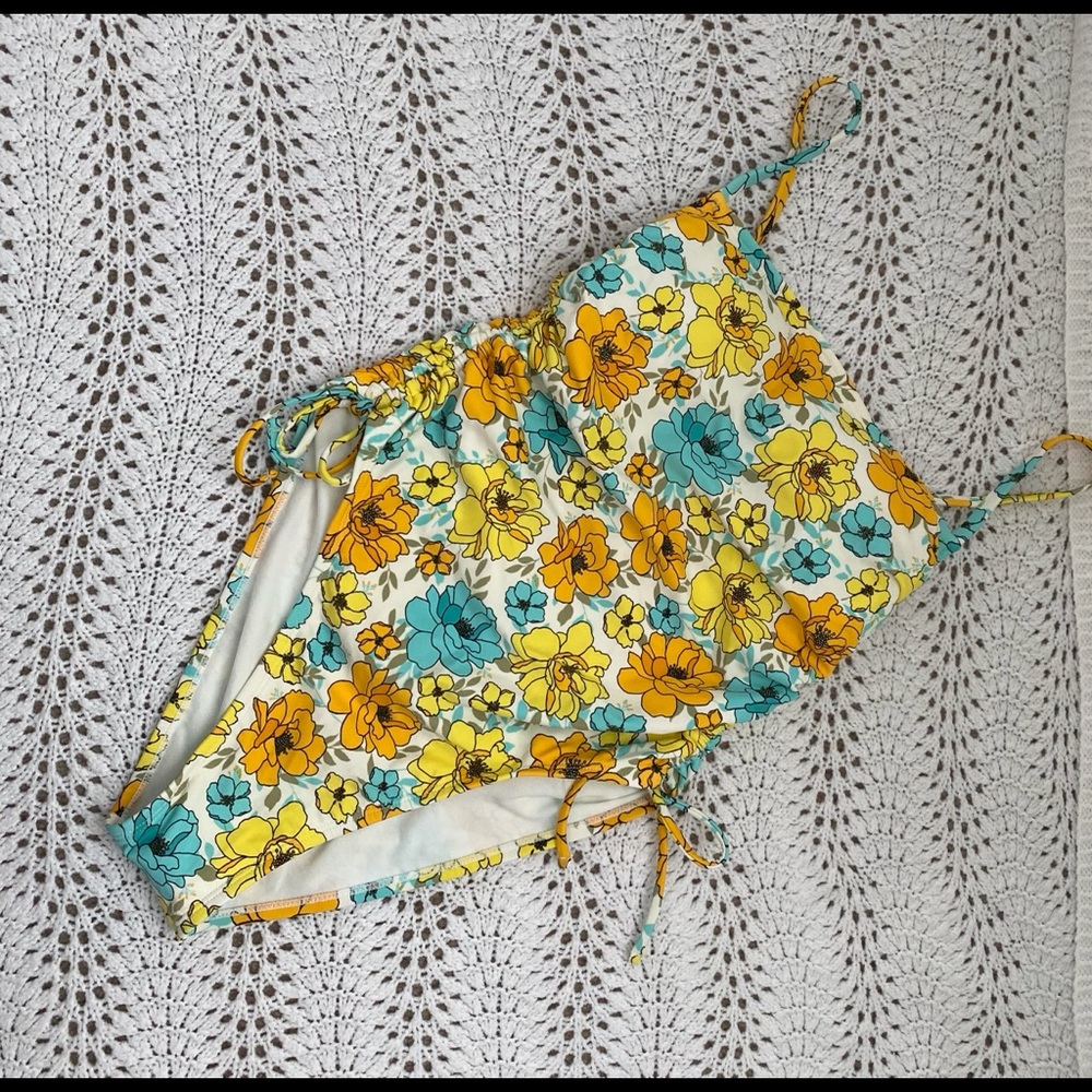 One Piece Bathing Suits - Picture 5 of 14